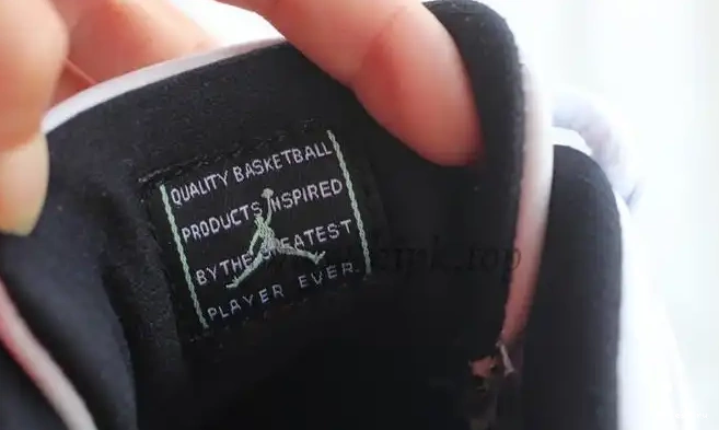 pairs Nike Jordan 11 “Emerald” Air Low 0527